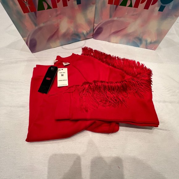 Levi's Women's Fringed Crewneck Sweatshirt NWT - Picture 3 of 3